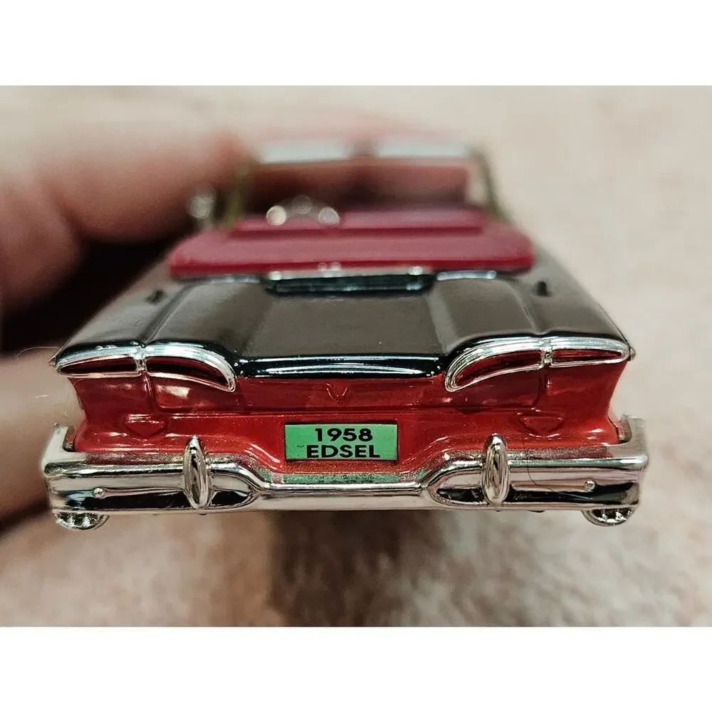 Road Signature 1958 Edsel Citation Convertible 1:43 Scale Diecast Model